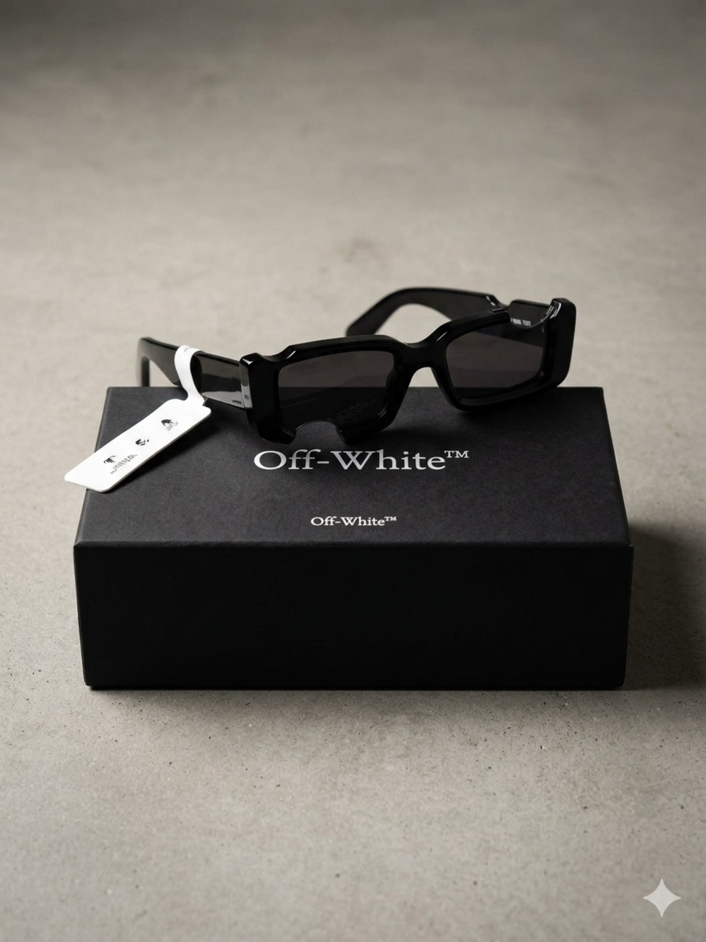 Off-White Black authentic unisex Rectangular Sunglasses with Dark Lenses BNWT